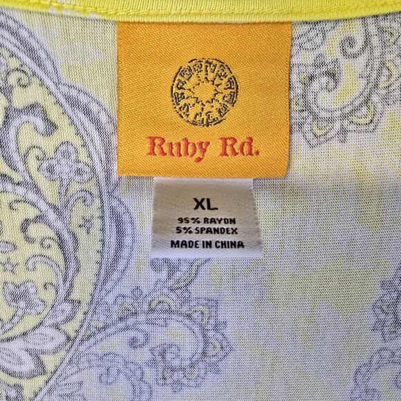 NWT Ruby Rd Blouse Top XL Yellow Black Paisley 3/4 Flutter Bell Sleeve - Picture 2 of 8